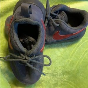 Preschool boys 11C Nike Roshe